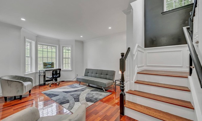 Bloomingburg Casa | The Perfect up to date Private Getaway to call home for a while