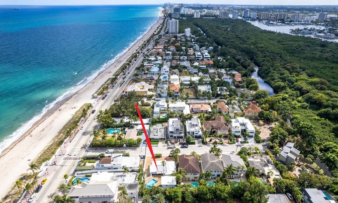 Birch Park Finger Streets Casa | The perfect Vacation next to the Ocean in the heart of Fort Lauderdale Beach.