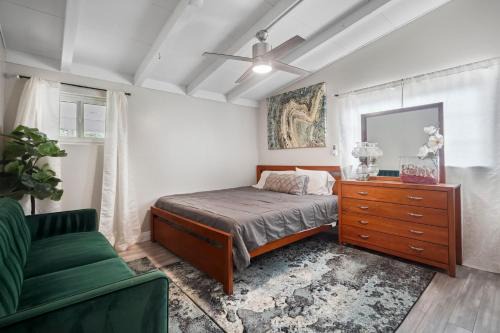 Santa Clarita Casa | The Perfect Vacation Spot Near Six Flags Magic Mountain