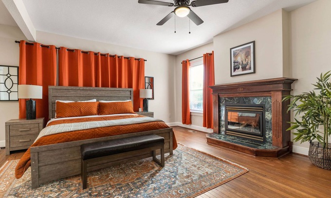 Hanover Place Casa | Stunning Midtown Beauty + Private Parking!