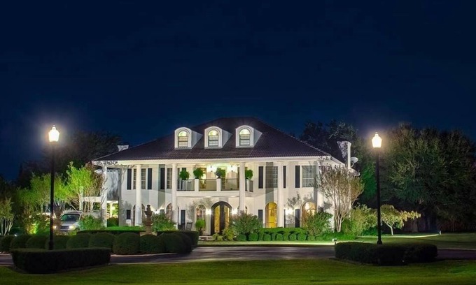 Pflugerville Cama Y Desayuno | The Plantation House Boutique Inn