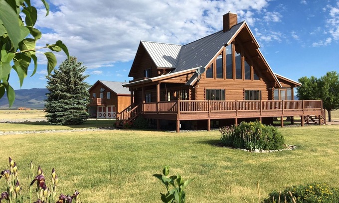 Livingston Casa | The Pleasant Pheasant ~ Retiro unifamiliar / multifamiliar - 20 acres