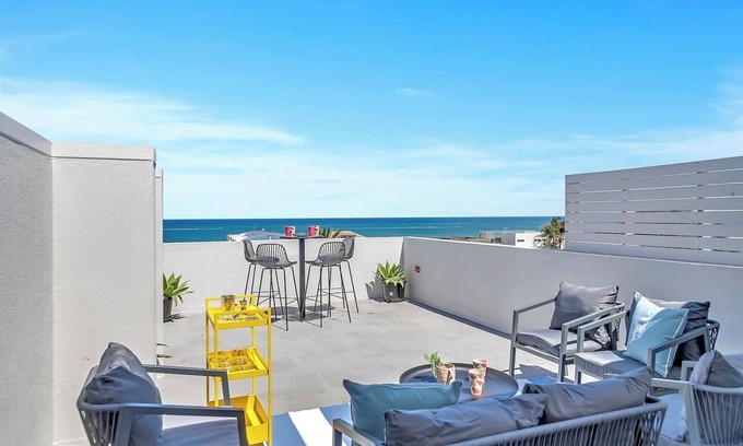 West Beach Casa | The Plovers Nest Seaside Horizons in West Beach