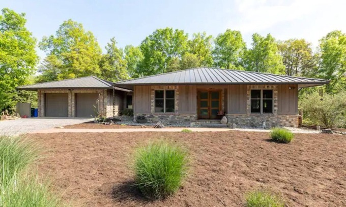 Forsyth County Casa | The Poet's House, Luxury and Solitude on 100 acres