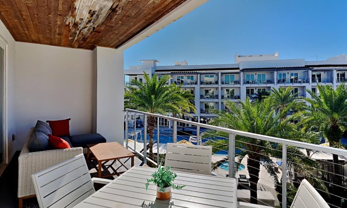 Inlet Beach Condominio | The Pointe on 30A #334 | Near Beach + 4 Bikes