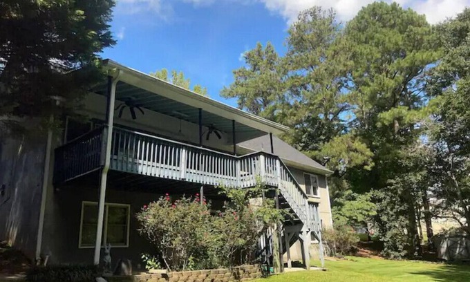 Douglasville Casa | The Pond View at Creek Valley 6bdrms sleeps 12