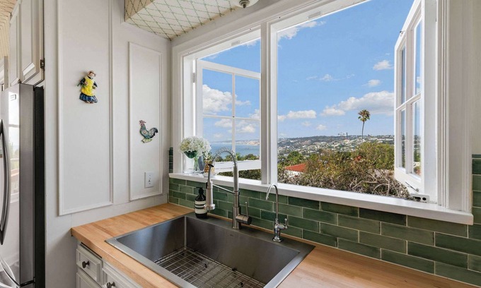 Country Club Casa | The Porter House - Sweeping Ocean Views - La Jolla