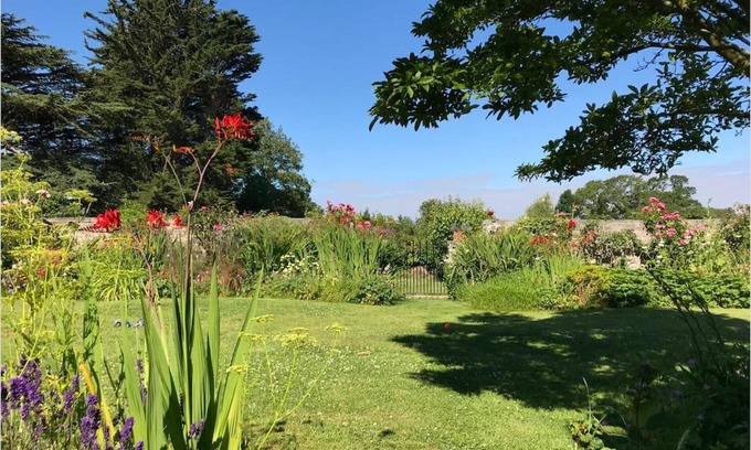 Shapwick Cama Y Desayuno | The Potting Shed, self contained, detached retreat in Shapwick village