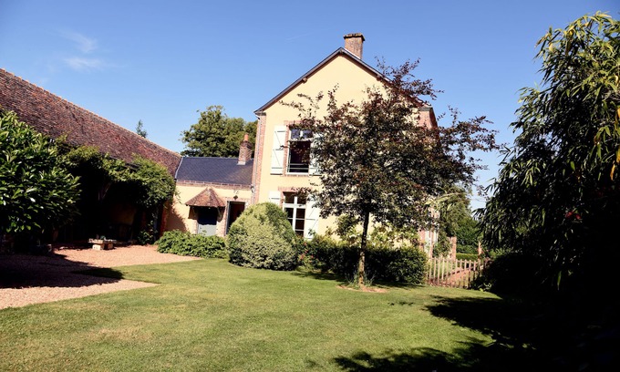 Le Plessis-Dorin Casa | THE PRESBYTERY
