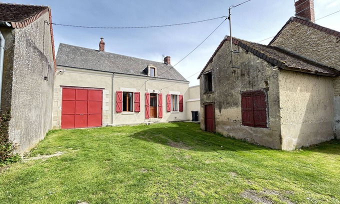 Argy Casa | The pretty house in front of the Argy's Castle