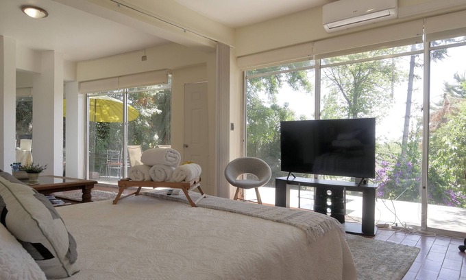 Apoquindo Casa | The Quiet Garden - Cozy Studio in Las Condes