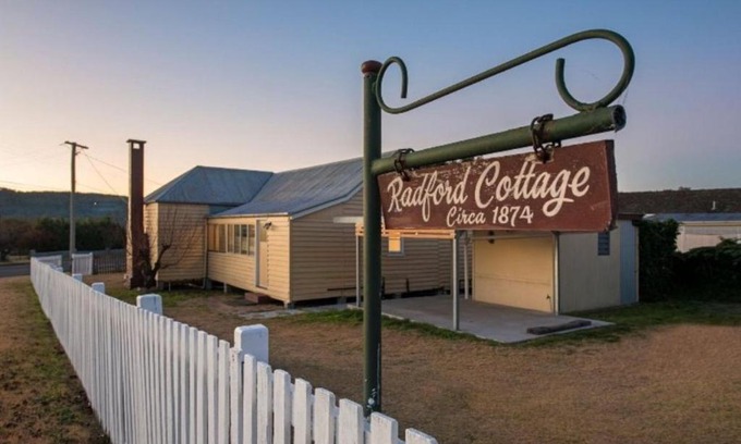 Stanthorpe Casa | The Radford Couples Cottage Heart of Stanthorpe
