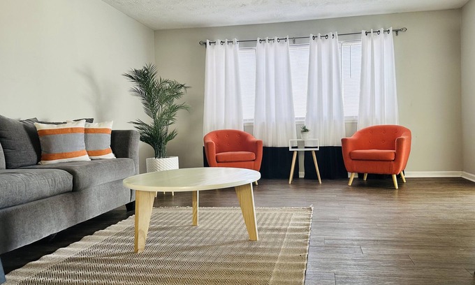 Westlake Casa | The Rambler