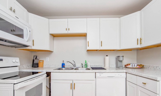 Fayetteville Condominio | The Ramsey Rose Residence