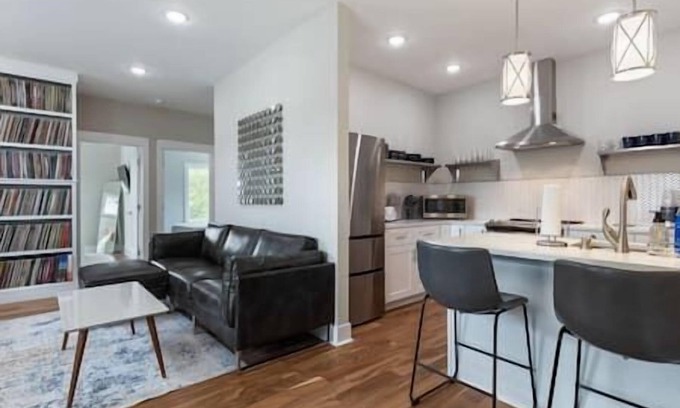Chestnut Hill Apartamento | The Record House near the Heart of Music City