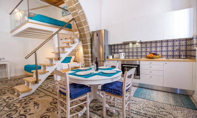 Kallithea Casa | The Red Door in Koskinou