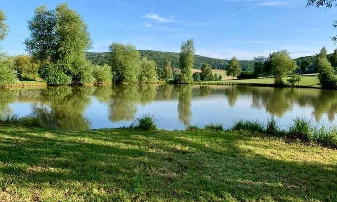 Hohenroda Casa | The red house by the lake - vacation home in a fantastic location