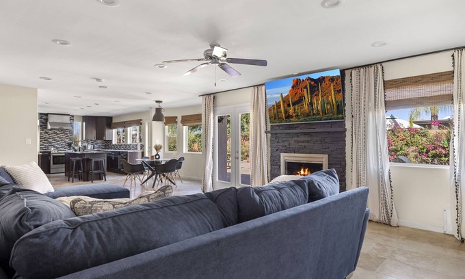 Raskin Estates Casa | The Redfield House