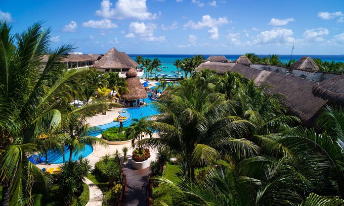 Luis Donaldo Colosio Complejo | The Reef Coco Beach Resort & Spa- Optional All Inclusive