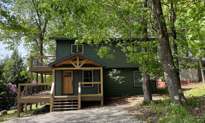Alpine Lake Apartamento | The Refuge-lake views at Alpine Lake