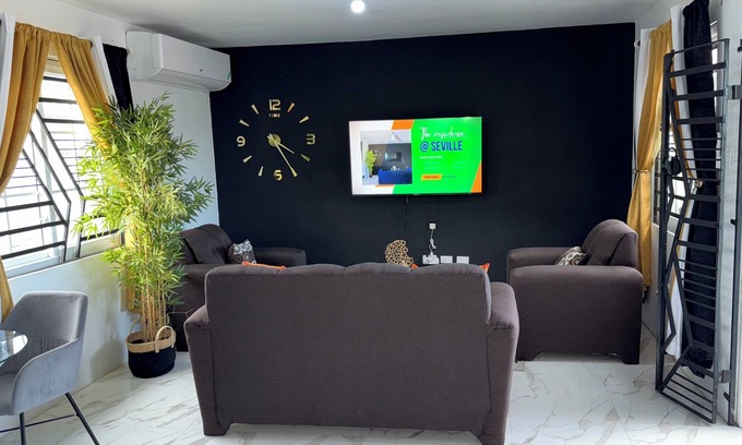 Spanish Town Casa | The Residence @Seville|Gated|FullyAC|Washer|Dryer