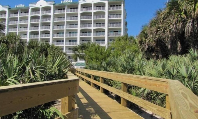 Cocoa Beach Complejo | THE RESORT AT COCOA BEACH - Ocean Front