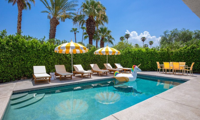 El Mirador Casa | The Ricardo! Mid-century villa + saltwater pool + 5 minutes from downtown PS