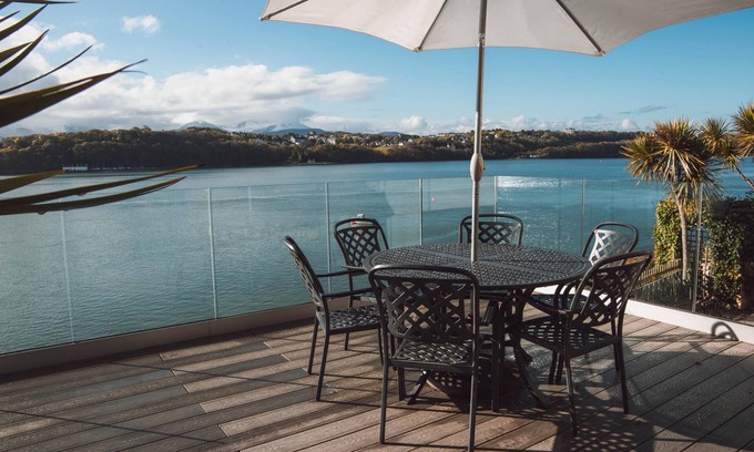 Menai Bridge Casa | Familiar-Casa-Baño Privado-Vista al Mar