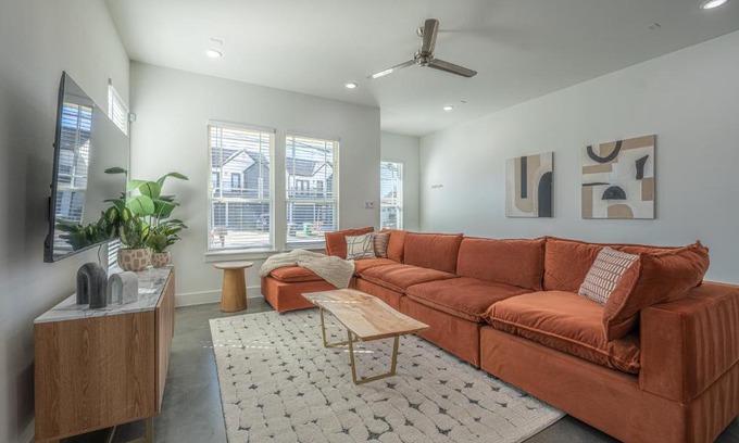 South Central Houston Apartamento | The Right House @ East Downtown