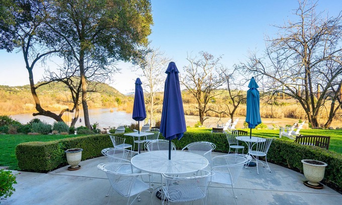Healdsburg Cama Y Desayuno | The River Belle Inn