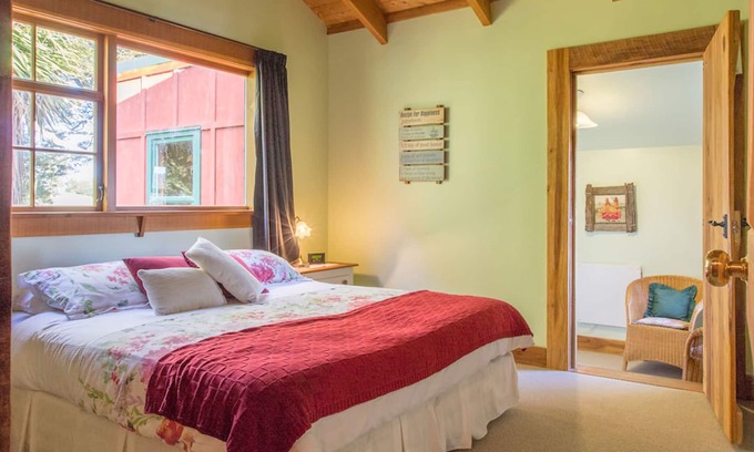 Ohakune Cama Y Desayuno | Habitación 2 con vista al río
