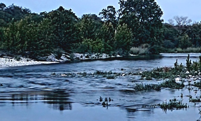 Uvalde Casa | The River Runs Through it.... So Peaceful and Quite!