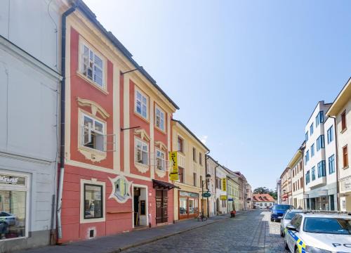 Ceske Budejovice Apartamento | THE ROOMS