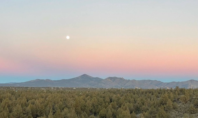 Crooked River Ranch Casa | The Roost: Mountain View Equine Oasis on 6 Acres
