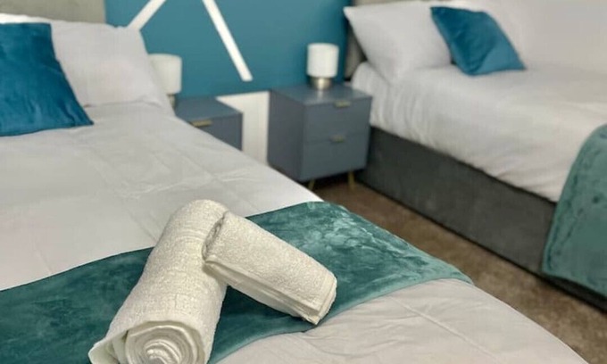 Sutton Coldfield Casa | The Royal Lodge of FrenchWalls