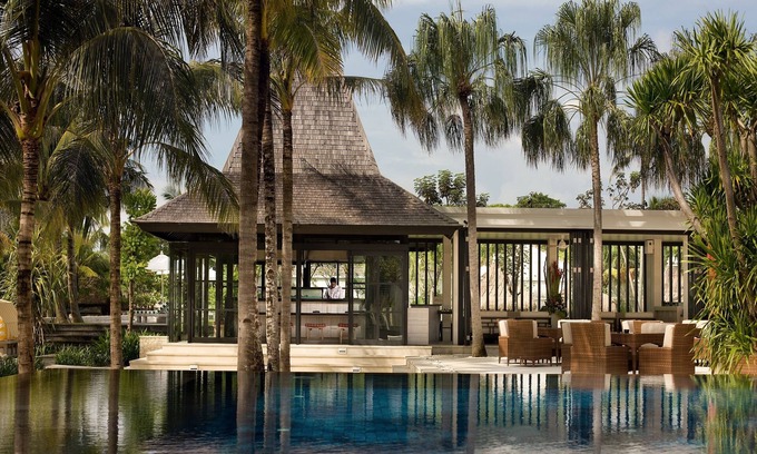 Nusa Dua Hotel | The Royal Santrian