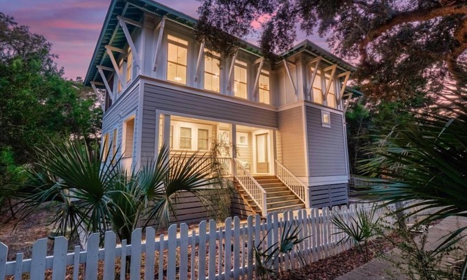 Cape Fear Station Casa | The Royal Tern. Gorgeous Cape Fear Station Home Near the Ocean