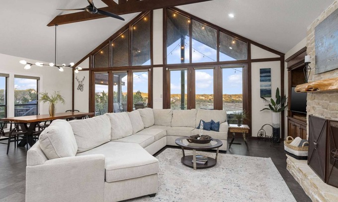 Canyon Lake Casa | The Sanctuary at Canyon Lake | 3 Bed, 3 Bath