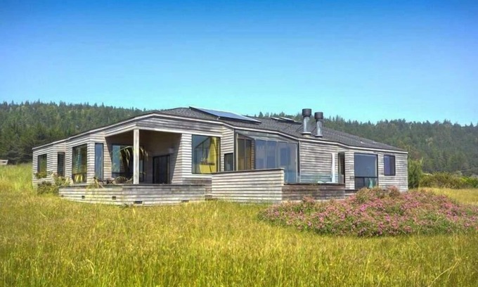 Sea Ranch Casa | ¡La arena y el surf nunca están lejos de esta casa de playa!