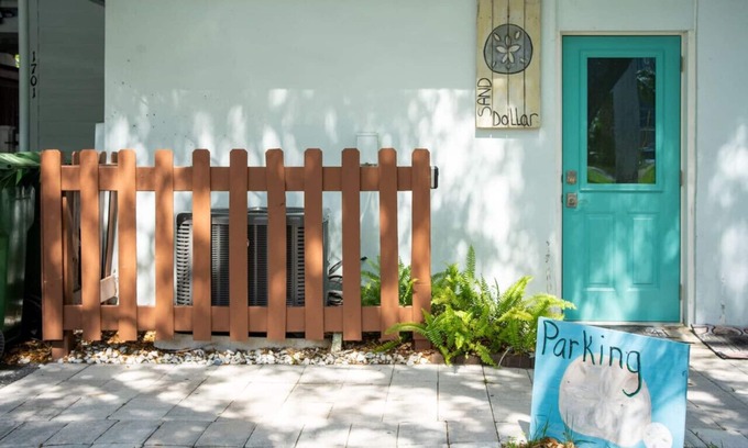 Bradenton Apartamento | Walk 2 Restaurants-King Bed-Near Beaches & IMG.