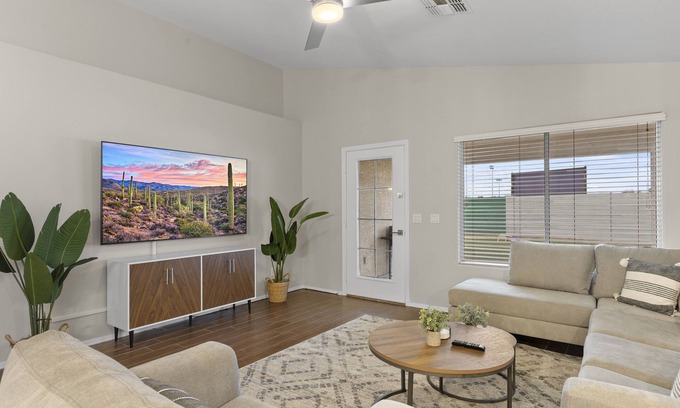 Fletcher Heights Casa | The Sandlot: A Beautifully Remodeled Family Safe Retreat Home Great Neighborhood