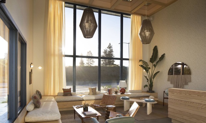 Santa Rosa Hotel | The Sandman Santa Rosa Sonoma, Ascend Hotel Collection