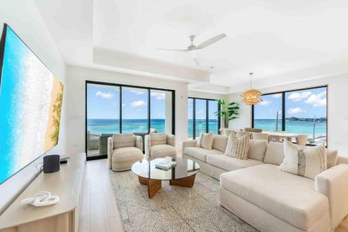 Seven Mile Beach Apartamento | The Sands 5 - Last-Minute Deal Available on This Luxury Oceanfront Condo