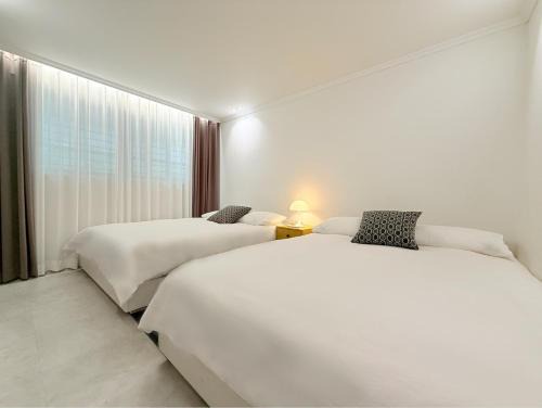 Seogyo-dong Casa | The Scape Hongdae