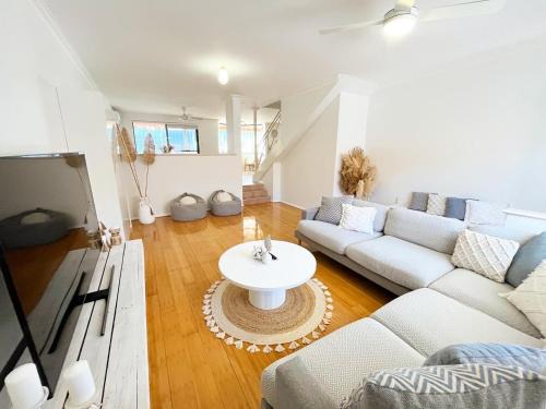 Scarborough Apartamento | The Scarborough Beach House - Walk to the beach!