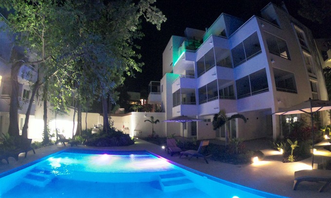 Akumal Condominio | The Scarlett MaCaw