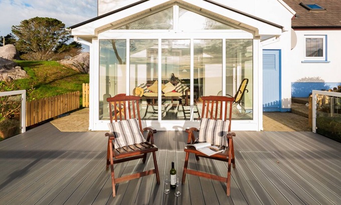 Goleen Cabaña | THE SCHOONER, family friendly, with open fire in Goleen, County Cork