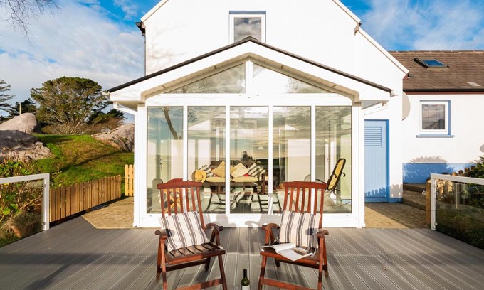 Goleen Casa | The Schooner, Goleen