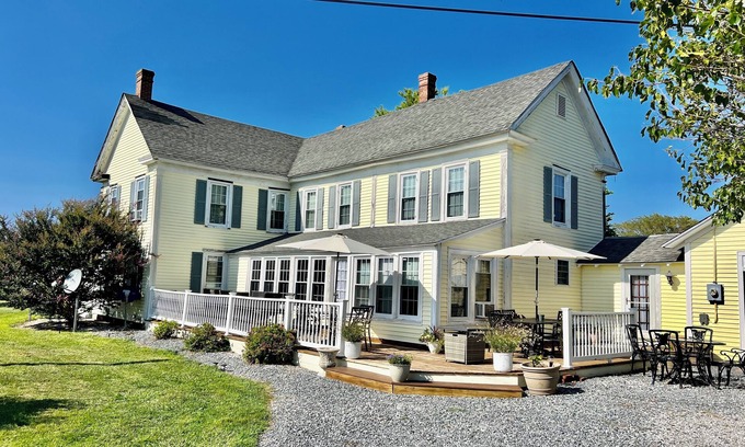 Fishing Creek Casa | The Schultz Estate