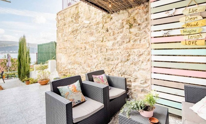 Corcubion Casa | The Sea in Lola. Sea views, terraces, garden, chill out and barbecue.